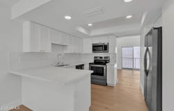 220 N 22ND Place, Mesa, AZ 85213