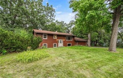 5780 Lake Avenue, White Bear Lake, MN 55110