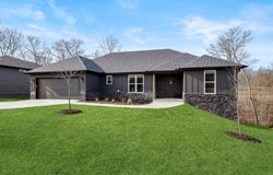 13 Kirkcolm Drive, Bella Vista, AR 72715