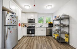 52 Thomas St, Bloomfield Twp., NJ 07003-2383