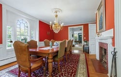 70 Hawthorn St, New Bedford, MA 02740