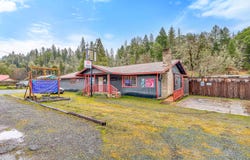 18097 Redwood Highway, Selma, OR 97538