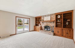 1138 E CAPITOL Drive, APPLETON, WI 54911-1439
