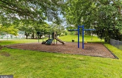 23 POWELL COURT, HIGHTSTOWN, NJ 08520