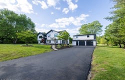 121 Fairview Dr, Branchburg Twp., NJ 08853-4047