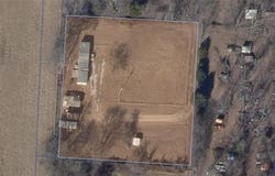 23963 Floyd Moore  RD, Gentry, AR 72734