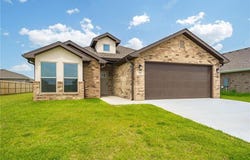737 Lewis  ST, Pea Ridge, AR 72751
