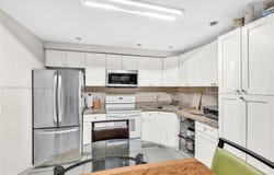2670 NW 42nd Ter, Lauderhill, FL 33313