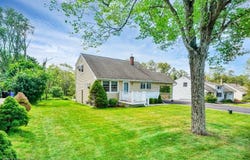 6 Elm Pl, Randolph Twp., NJ 07869-2917