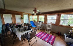 717 W 4th St, Haysville, KS 67060