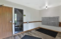1380 Heritage Landing, St Charles, MO 63303
