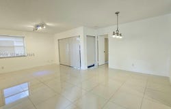 9850 NW 3rd Ct, Plantation, FL 33324