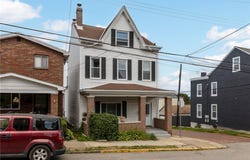 2100 Rockledge St, Spring Hill, PA 15212