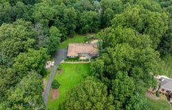 11308 SENECA CIR, GREAT FALLS, VA 22066