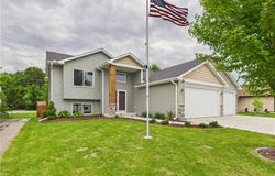1214 Olivia Street SE, New Prague, MN 56071