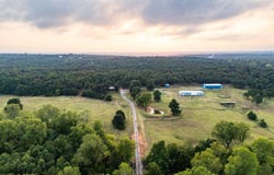 12901 S Dobbs Road, McLoud, OK 74851