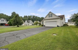 13 BURNING OAK DRIVE, FELTON, DE 19943