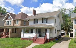 111 S Lucas St, IowaCity, IA 52240