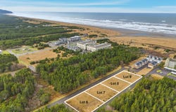 7th St SW, LongBeach, WA 98631