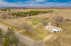 19538 Farm Road 197, Sumner, TX 75486