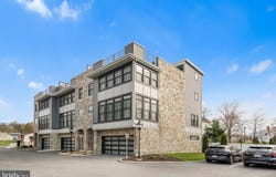 7 SAMANTHA WAY, DEVON, PA 19333