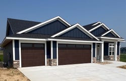632 Rock Ridge Rd, IA 52340