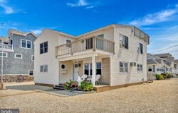 1502 N BARNEGAT AVENUE, SURF CITY, NJ 08008