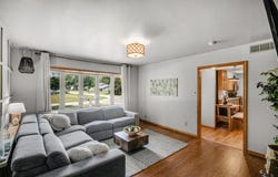 5202 Lynn Lane, Valparaiso, IN 46383