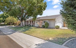 1834 S Redwood Street, Visalia, CA 93277