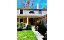 690 Lanark Lane, OH 44077