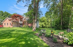 9503 Rolling Greens Drive, Pinckney, MI 48169
