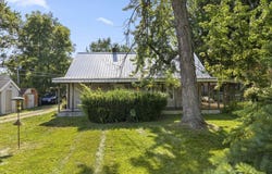 7547 Auburn Road, Fort Wayne, IN 46825