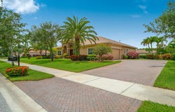7422 SE Belle Maison Drive, Stuart, FL 34997