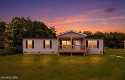 285 County Road 784A, Etowah, TN 37331