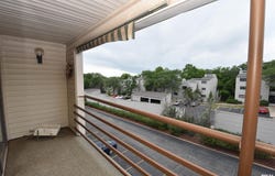 2705 W WILLOWLAKE Drive, Peoria, IL 61614