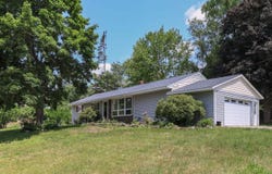 377 Perley Avenue, Pembroke, NH 03275