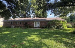 305 Manor, Steele, MO 63877