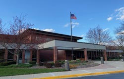 3265 Kirchoff Road, Rolling Meadows, IL 60008