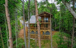 46 DJ Drive, Ellijay, GA 30540