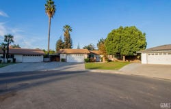 104 River Oaks Drive, Bakersfield, CA 93309