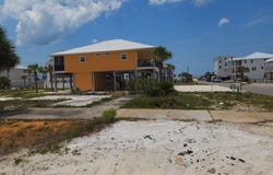 111 40th St, Mexico Beach, FL 32456