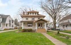 614 NW 1st Avenue, Waverly, IA 50677