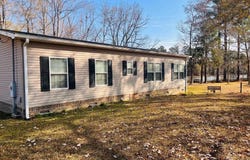 139 Harbors End Drive, Saluda, SC 29138-0000