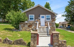 128 Lincoln Street, Forsyth, MO 65653