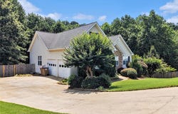 6411 Compass Drive, Flowery Branch, GA 30542