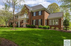 305 Hunt Woods Dr, Martinsville, VA 24112