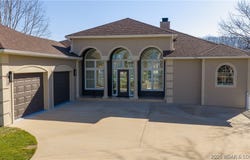 110 Muirfield Court, Sunrise Beach, MO 65079