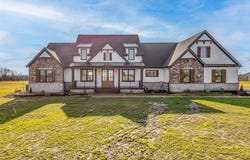 17 Stonebriar Estate Ct., Wentzville, MO 63385