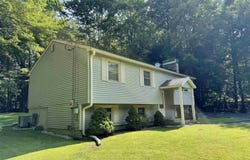 53 Carriage Hill Road, Epsom, NH 03234