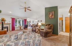 456 WYLDEWOOD Drive, OSHKOSH, WI 54904